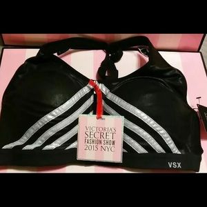 Vs Fashion Show knockout sports bra